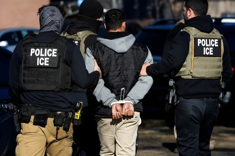 Legisladores de CT aprueban proyecto de ley para impedir arrestos del ICE cerca de tribunales