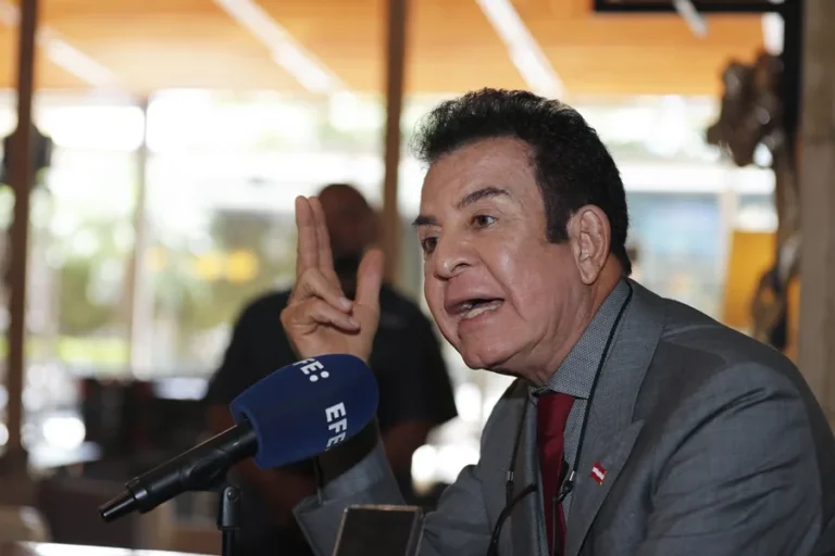 Salvador Nasralla dice que el Partido Liberal ganó ampliamente las elecciones en Honduras