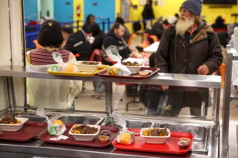 Recortes federales están agravando inseguridad alimentaria en CT, revela informe