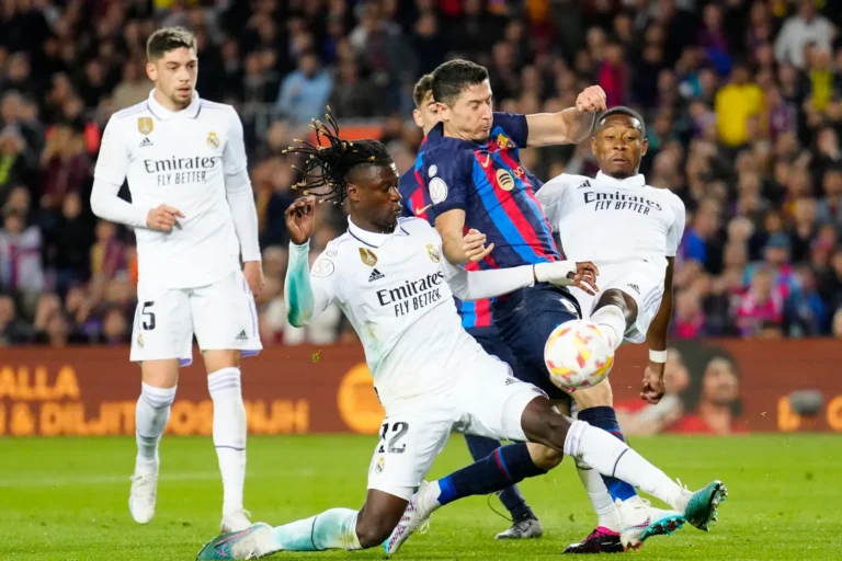 Real Madrid sufre irregularidad mientras Barcelona mantiene estabilidad y liderato en La Liga