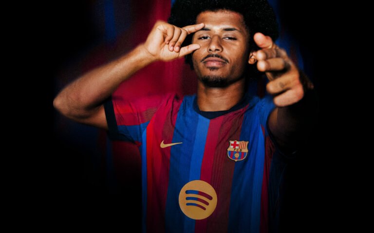 Barcelona hace oficial el fichaje de Karim Adeyemi hasta 2031